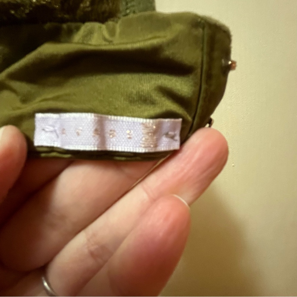 Savage X Fenty Green Underwire Bra with Adjustable Straps - Picture 4 of 4